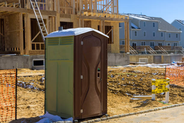 Portable Toilet Options We Offer in Bridge City, TX